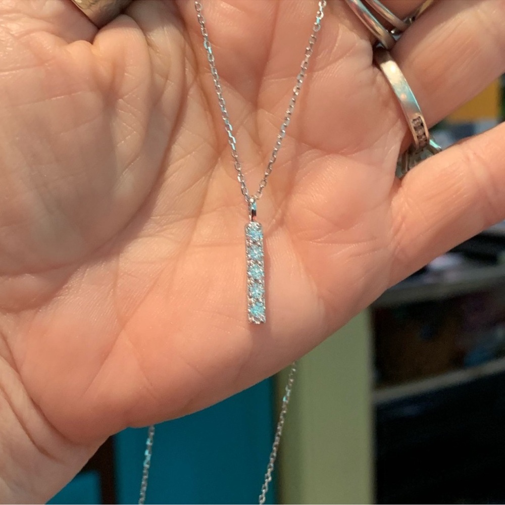 Moissanite Pillar Pendant Necklace